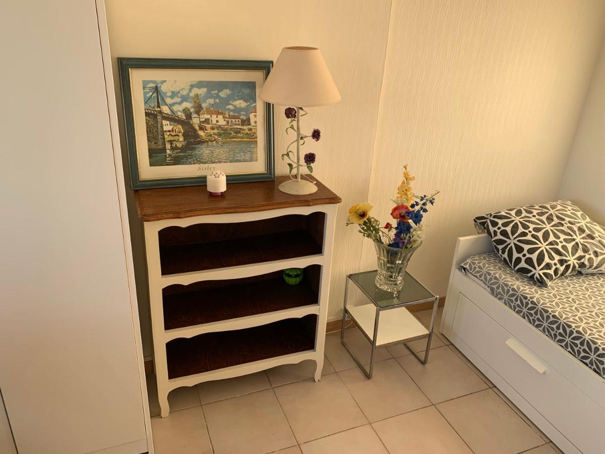 Chambre Tout Confort Saphir 1 A 3 P Dans Belle Maison Vaulx-en-Velin Εξωτερικό φωτογραφία